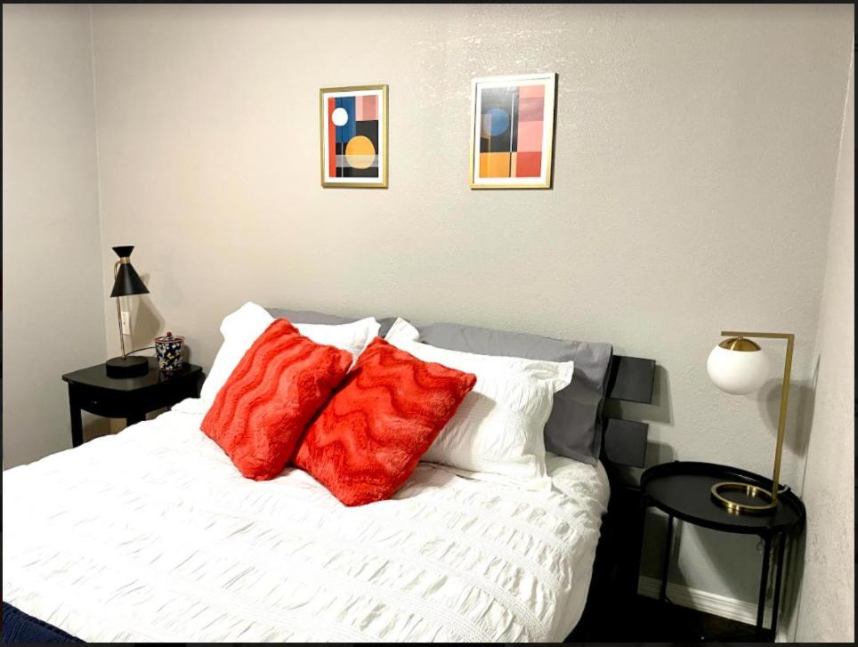 Private Bedroom Suite - Communal House Near Integris Oklahoma City Extérieur photo